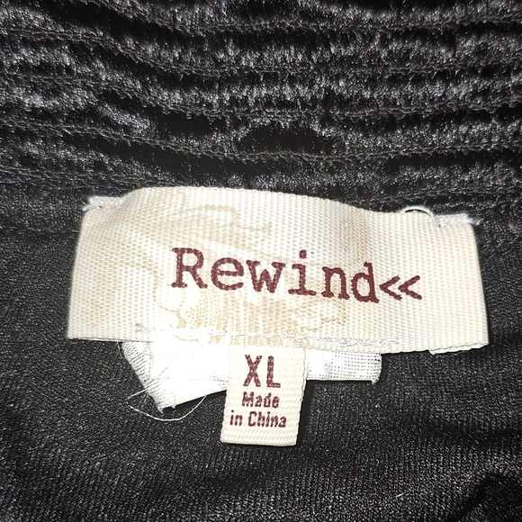 Rewind black XL Skort! 🖤 #ootd #fashion #style 💃✨😊 - Picture 13 of 16